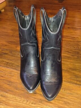 Soda Black Western Ankle Heeled Boots